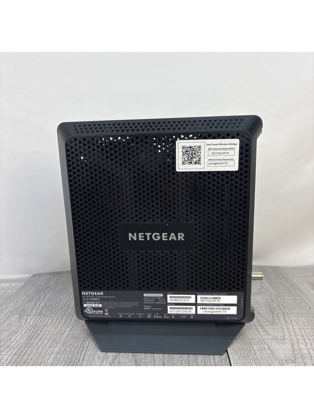 NETGEAR Nighthawk AC1900 WiFi Cable Modem Router Combo (Model C7000). - Picture 4 of 16